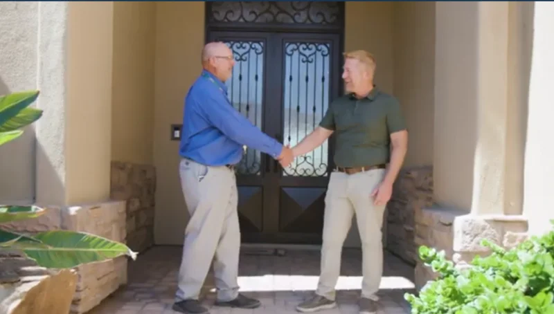 Burns Pest Elimination customers after pest control service in Tucson