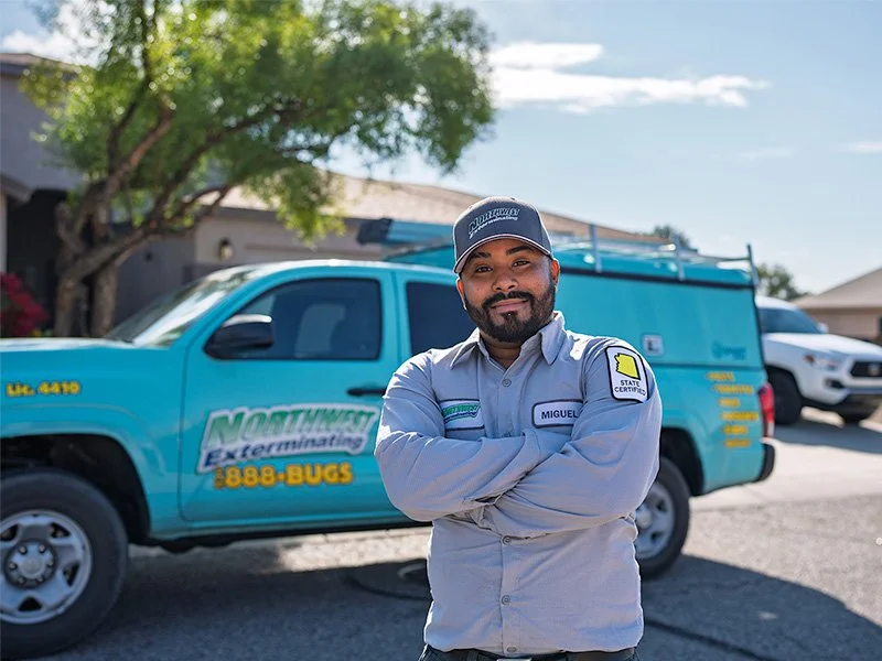 Pest control team by Northwest Exterminating in Tucson